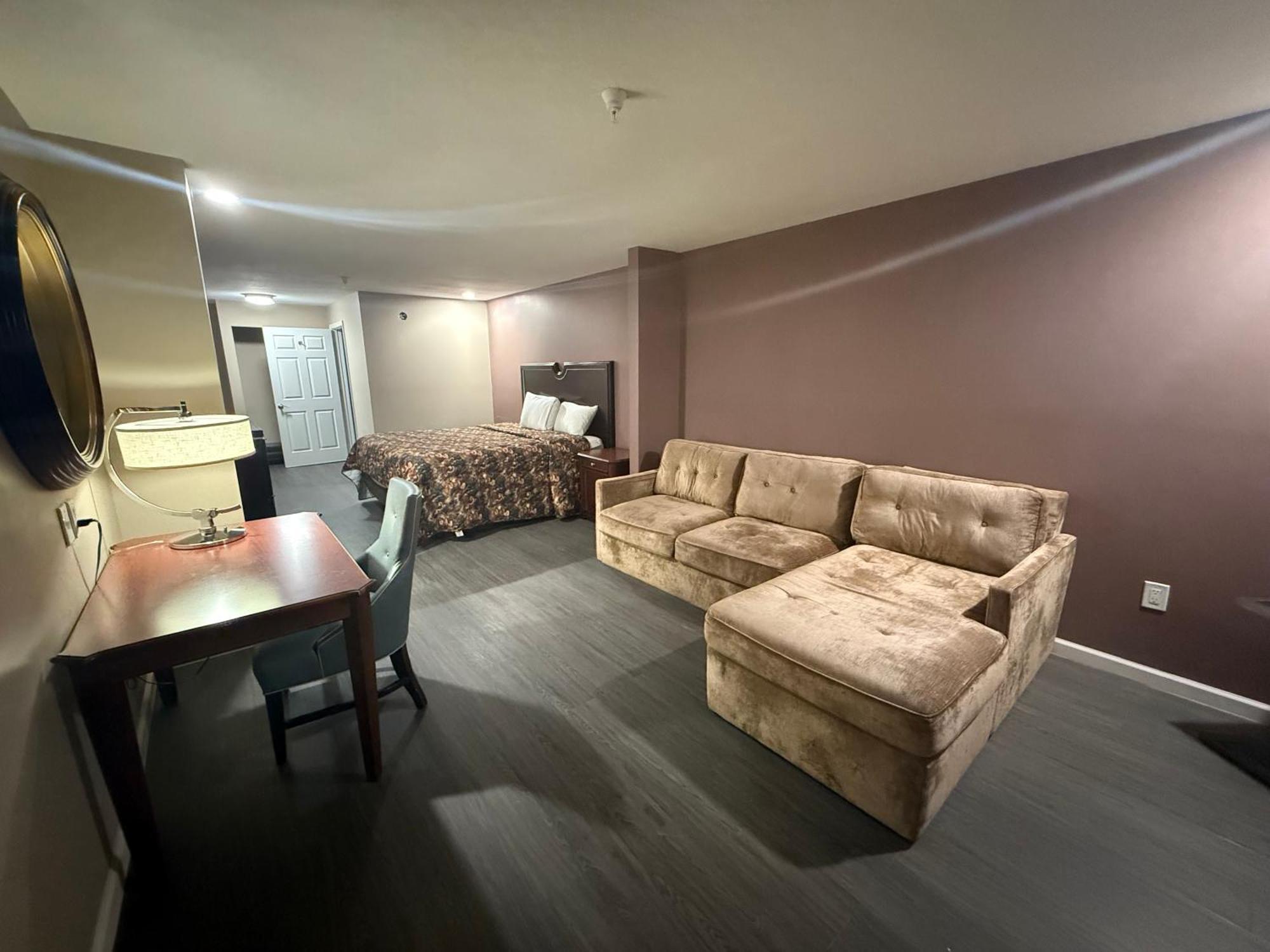 Magnolia Bay Hotel & Suites Jonesboro Bagian luar foto